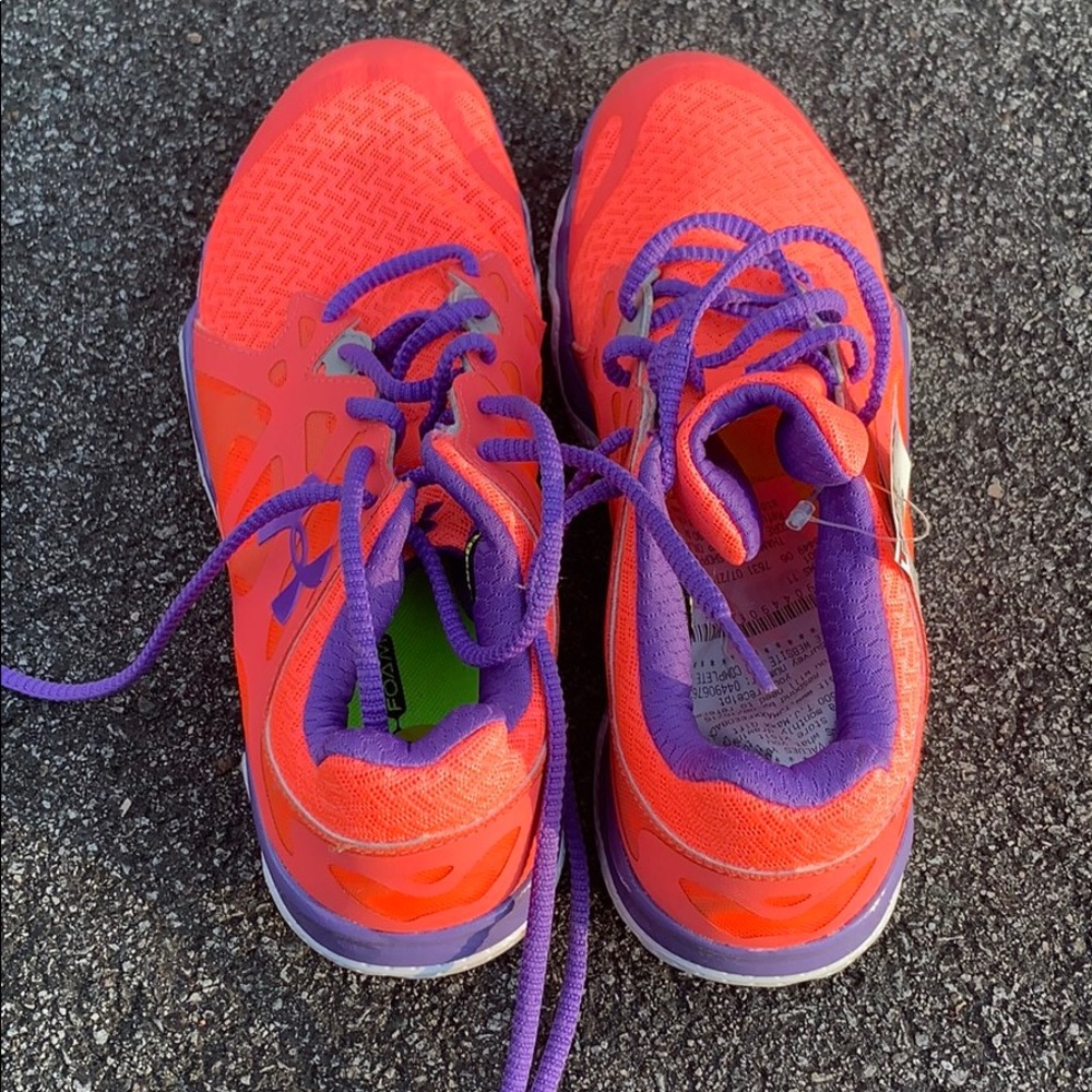Under armor gym shoes